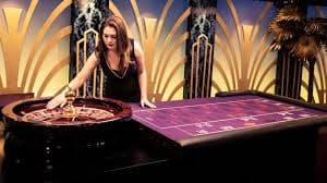 Live dealer casino table on m4ufree platform for Filipino players